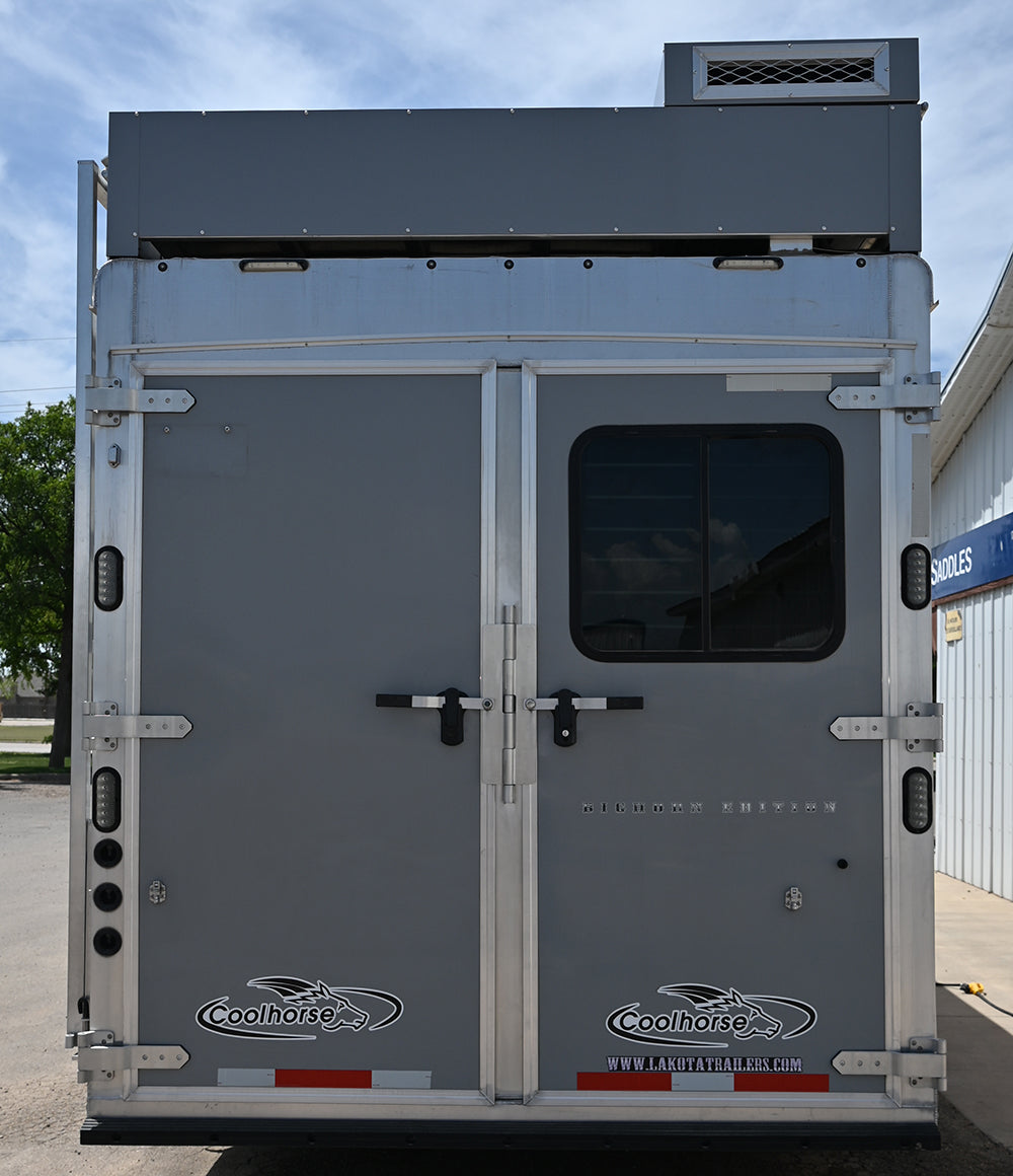 2020 Lakota Bighorn 3 Horse Trailer with 16' Living Quarter