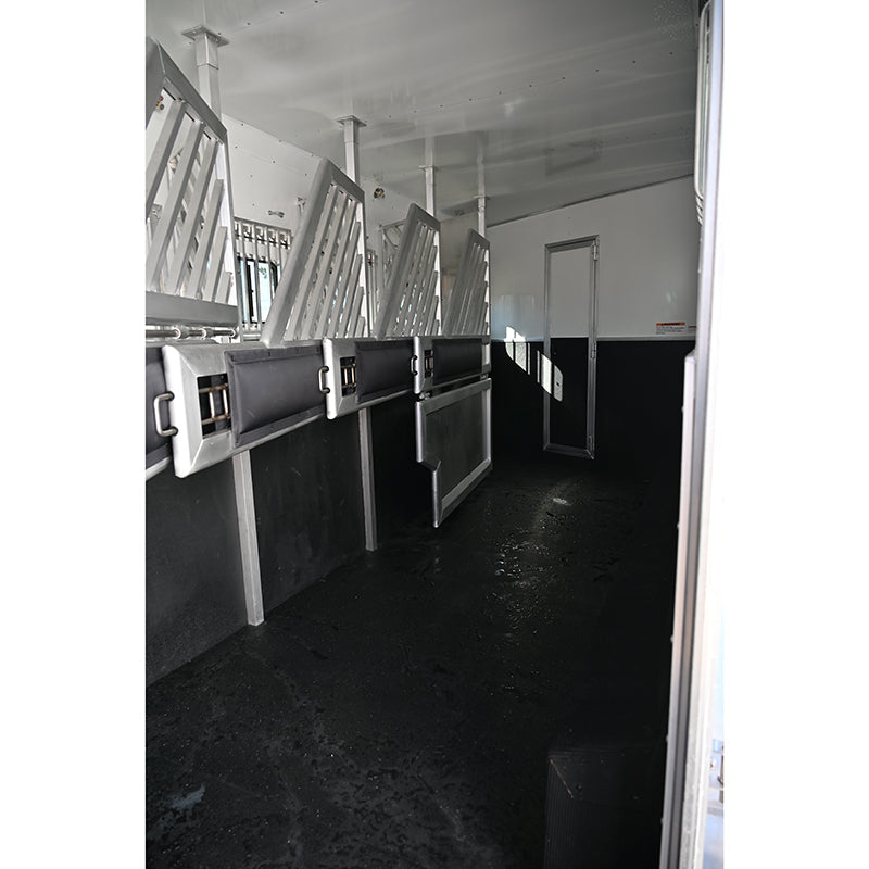 2024 Lakota Bighorn 5 Horse Side Load 16' LQ Triple Axle Integrated Pod