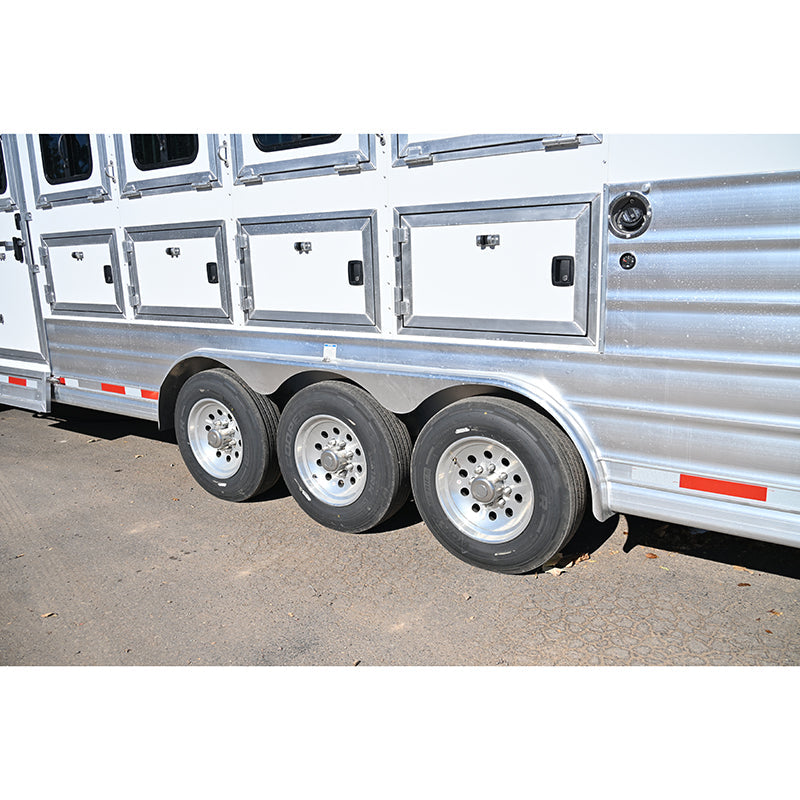 2024 Lakota Bighorn 5 Horse Side Load 16' LQ Triple Axle Integrated Pod