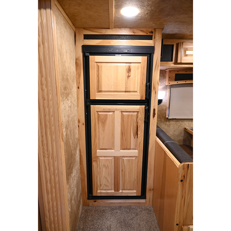 2016 Lakota Bighorn 3 Horse Trailer BH8316SR with Slide Out