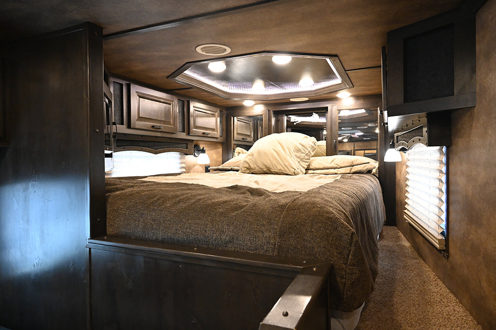 2020 Lakota Bighorn 3 Horse Trailer with 16' Living Quarter