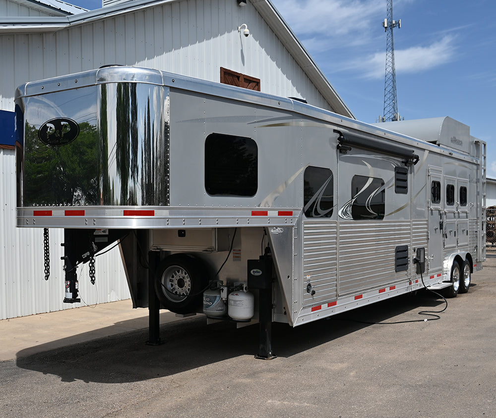 2020 Lakota Bighorn 3 Horse Trailer with 16' Living Quarter