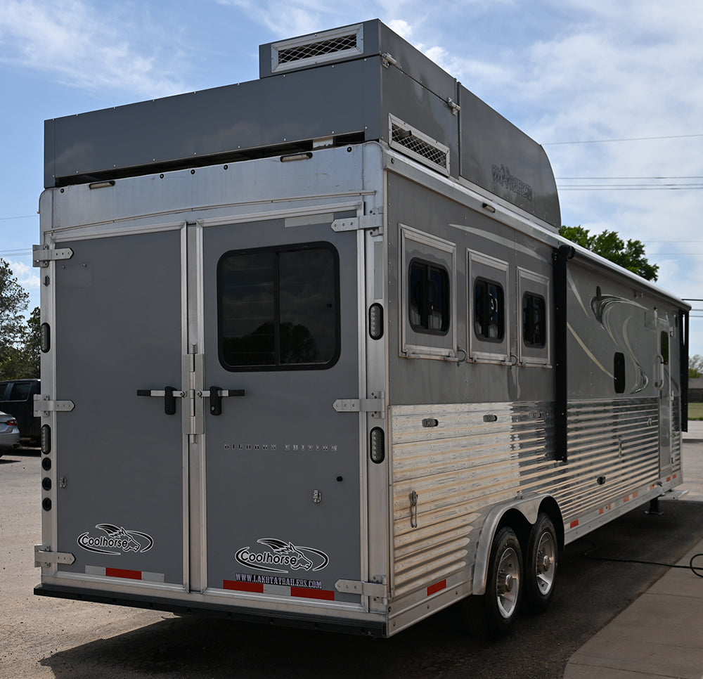 2020 Lakota Bighorn 3 Horse Trailer with 16' Living Quarter