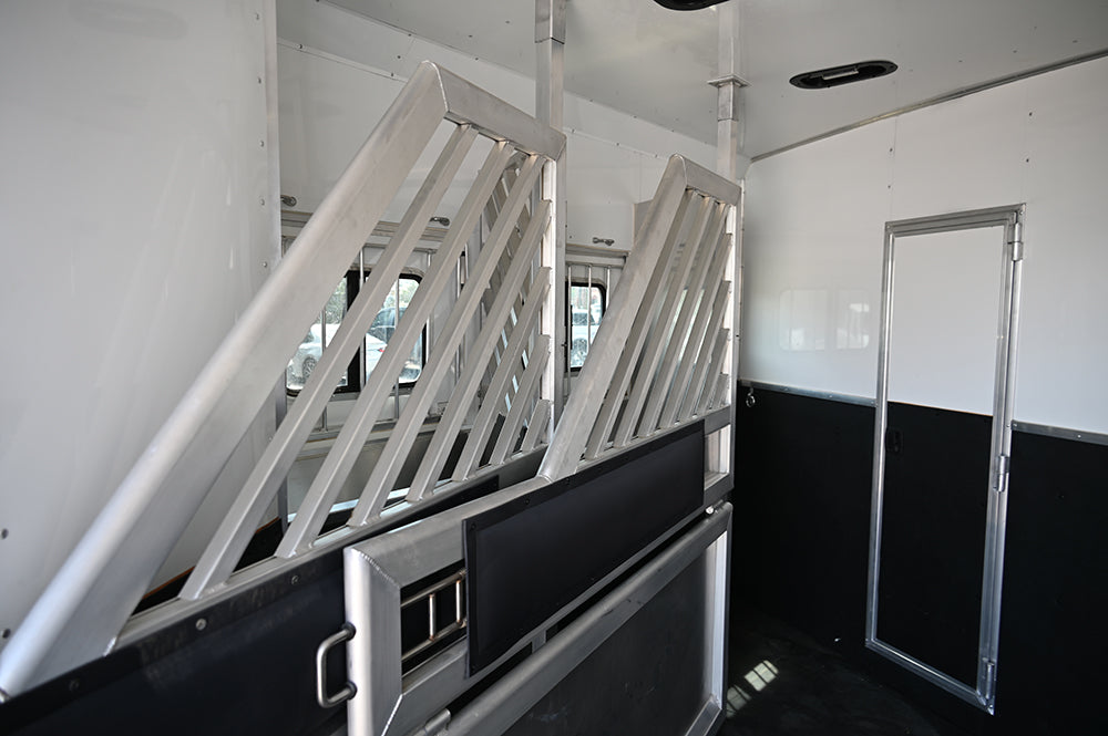 2020 Lakota Bighorn 3 Horse Trailer with 16' Living Quarter