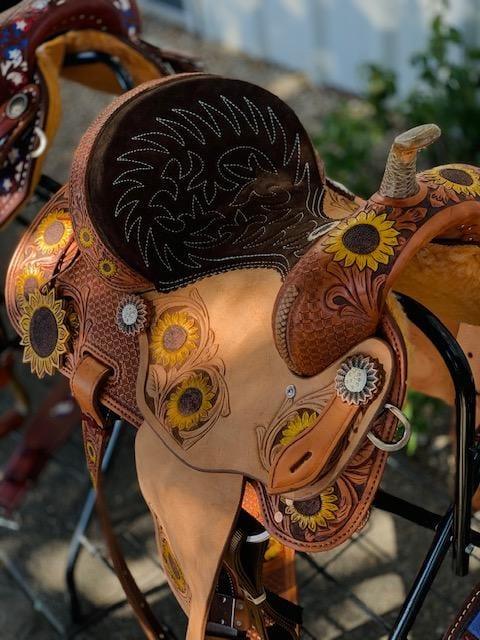 Alamo Saddlery 15" Sunflower Barrel Horse Saddle