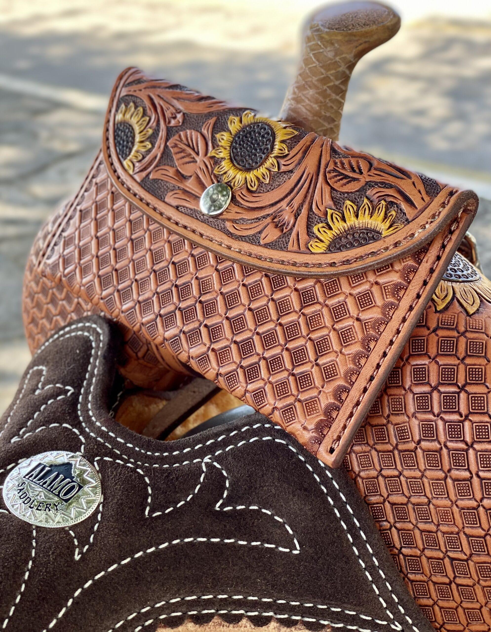 Alamo Saddlery 15" Sunflower Barrel Horse Saddle